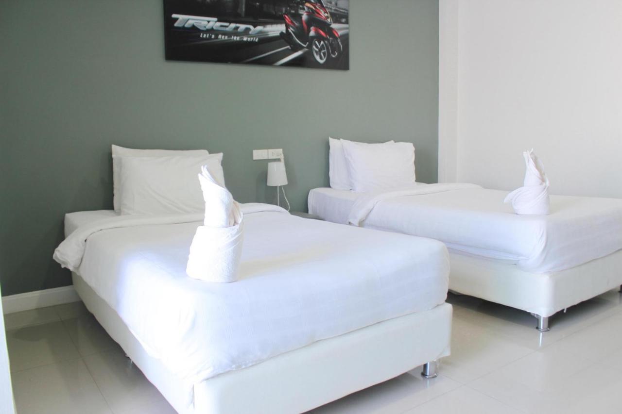 Plus Hotel Loei Exteriör bild